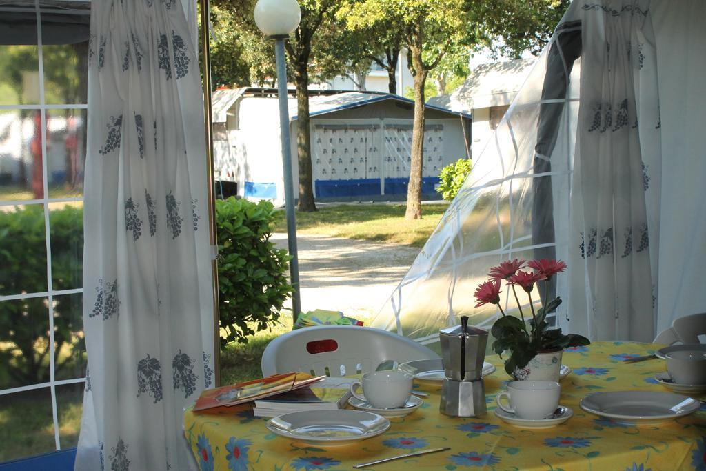 Camping Parco Capraro Lido di Jesolo Ruang foto